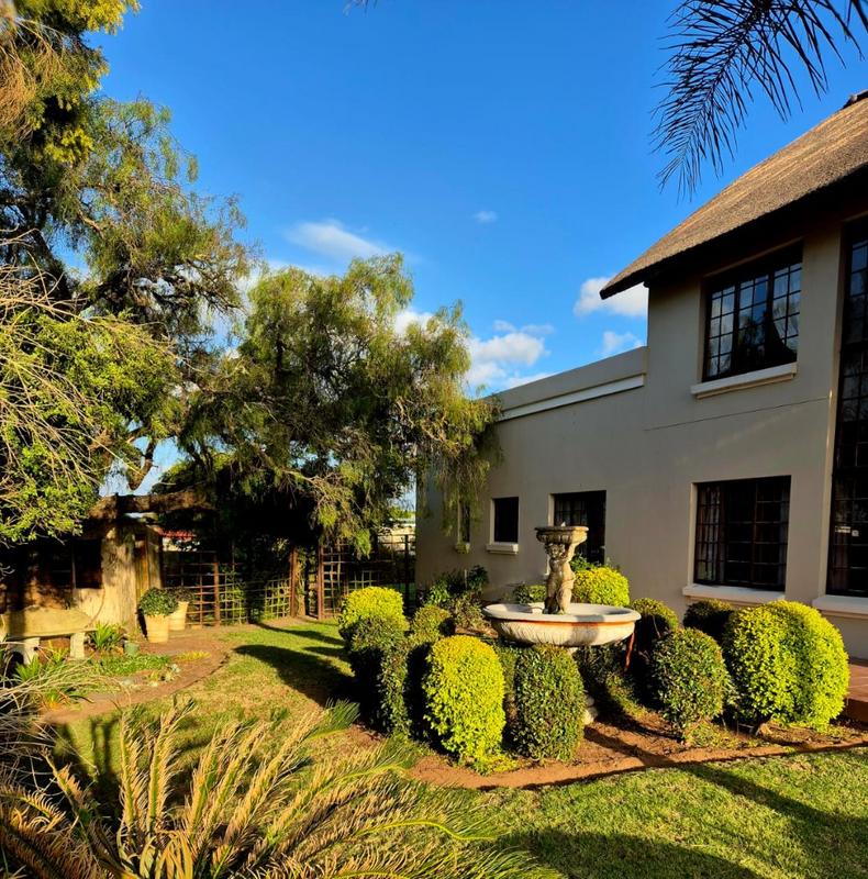 4 Bedroom Property for Sale in Albertinia Western Cape